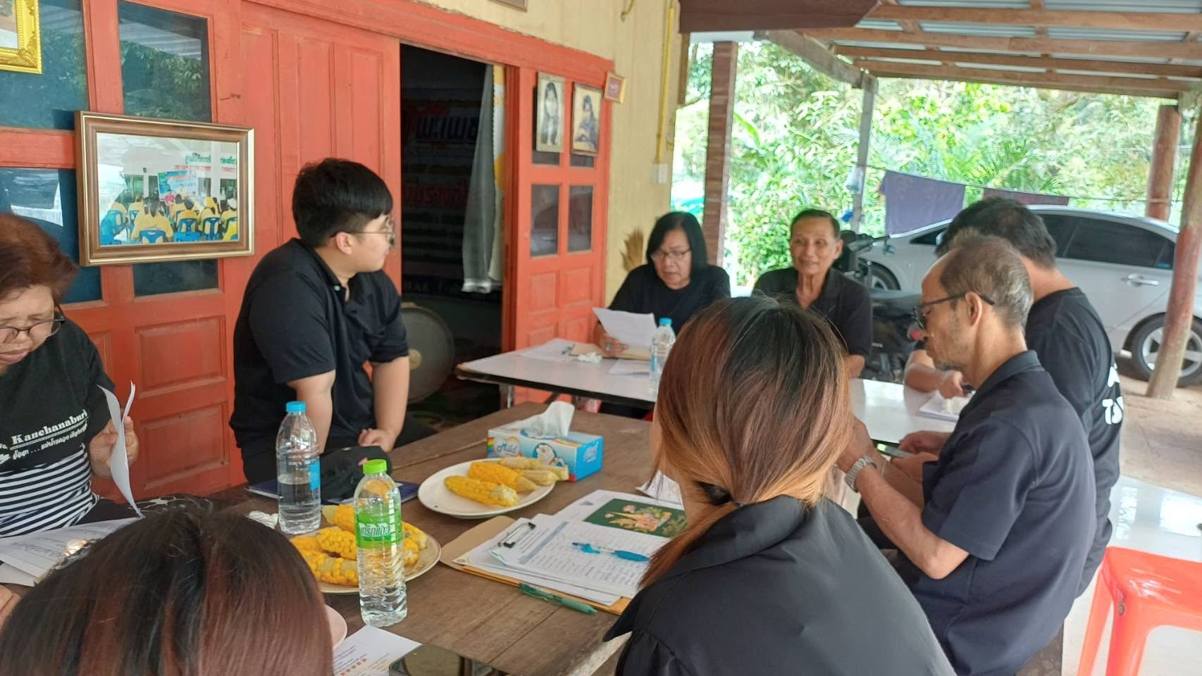 ประชุมคณะกรรมการชุมชนในบ้านร่วมใจ เทศบาลตำบลเคียนซา อำเภอเคียนซา จังหวัดสุราษฏร์ธานี ประจำเดือนมิถุนายน ณ ที่ทำการชุมชนในบ้านร่วมใจ (บ้านนายสวัสด์  เพชรสง)